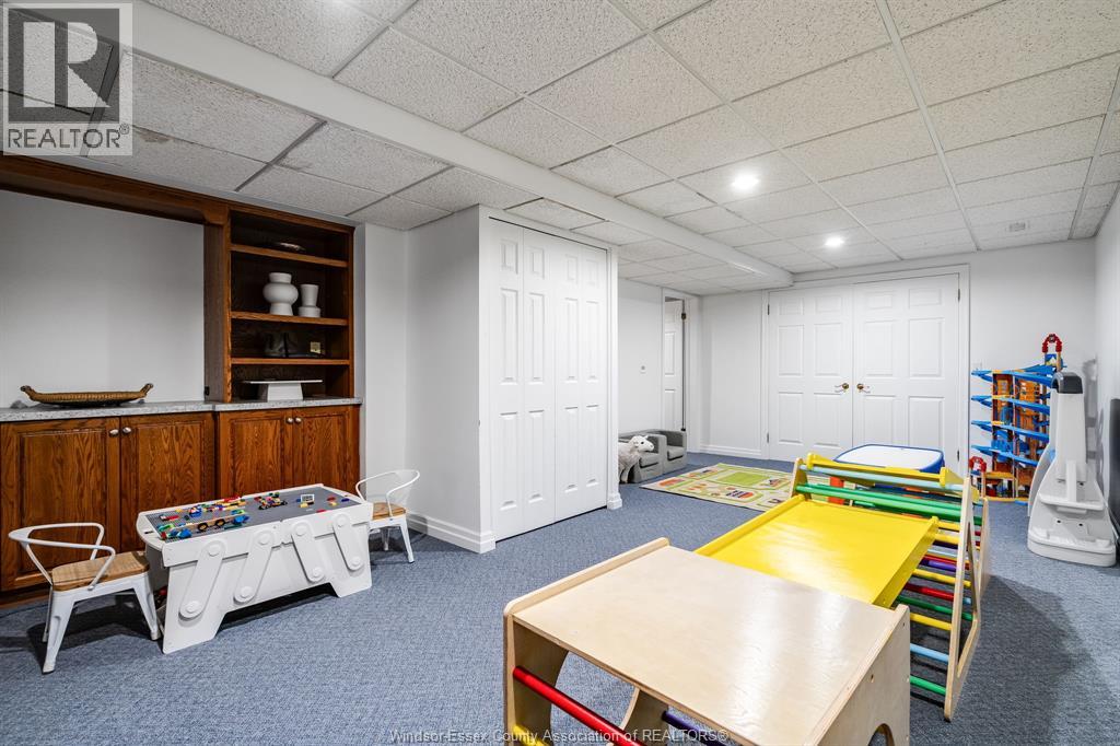 323 TALBOT STREET South - 40