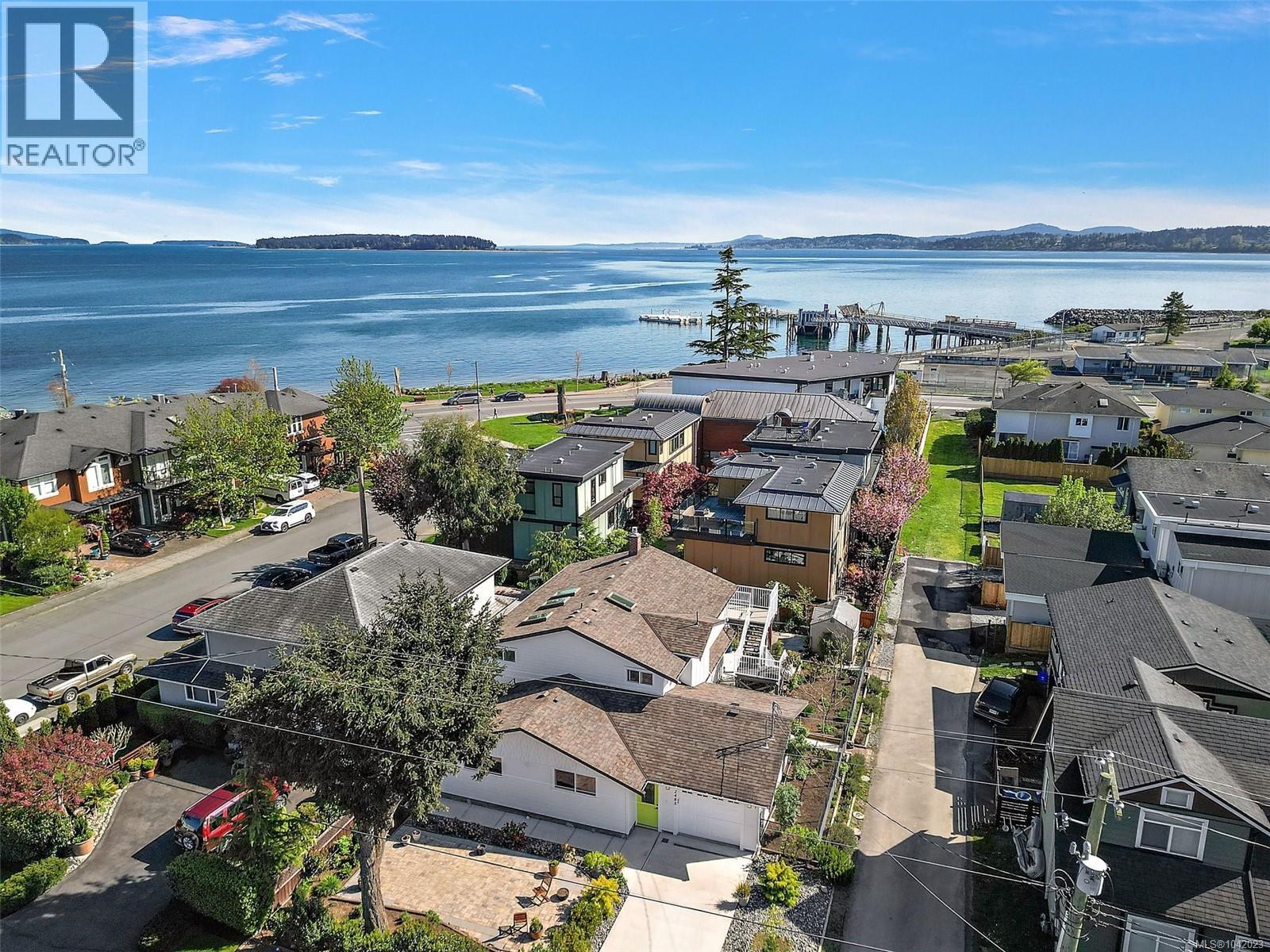 2485 Orchard Ave - 1