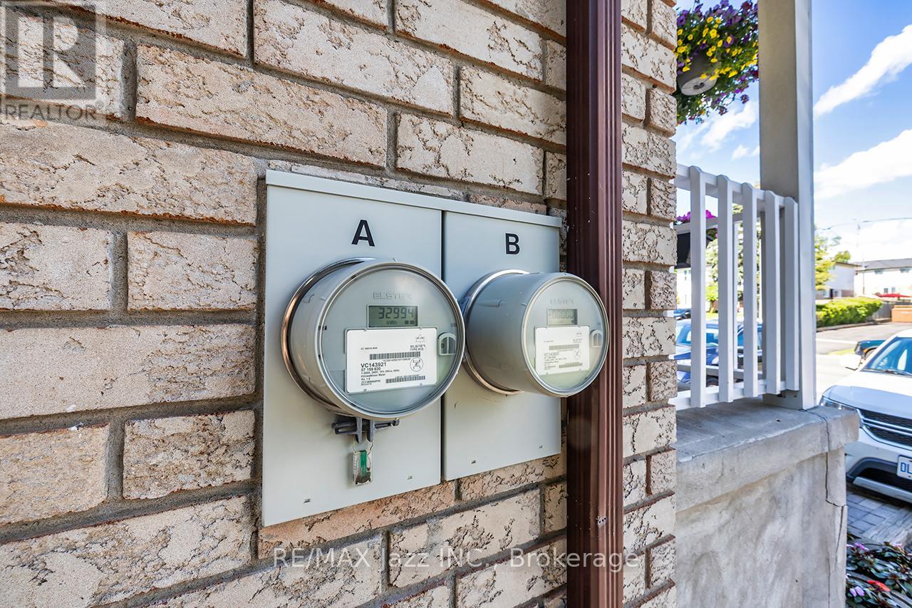 27 WAVERLEY ROAD - 11