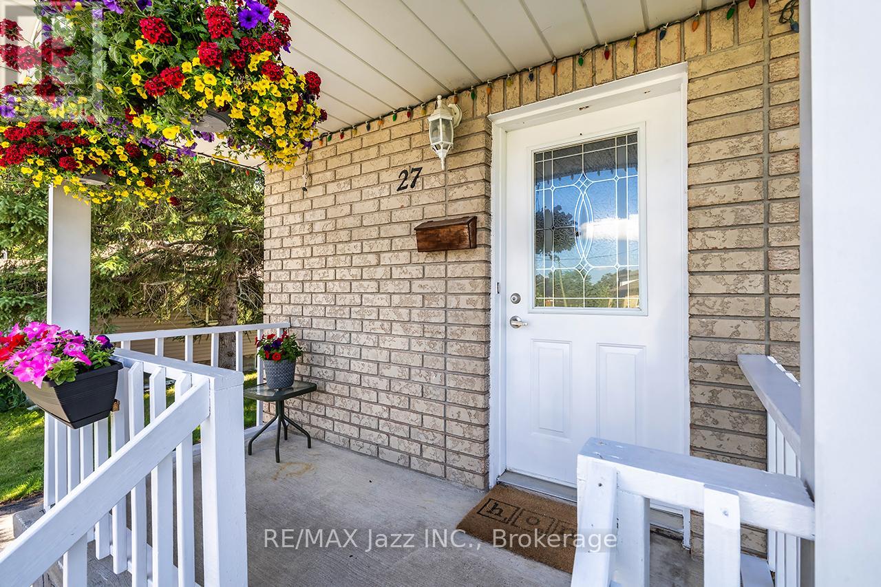 27 WAVERLEY ROAD - 12