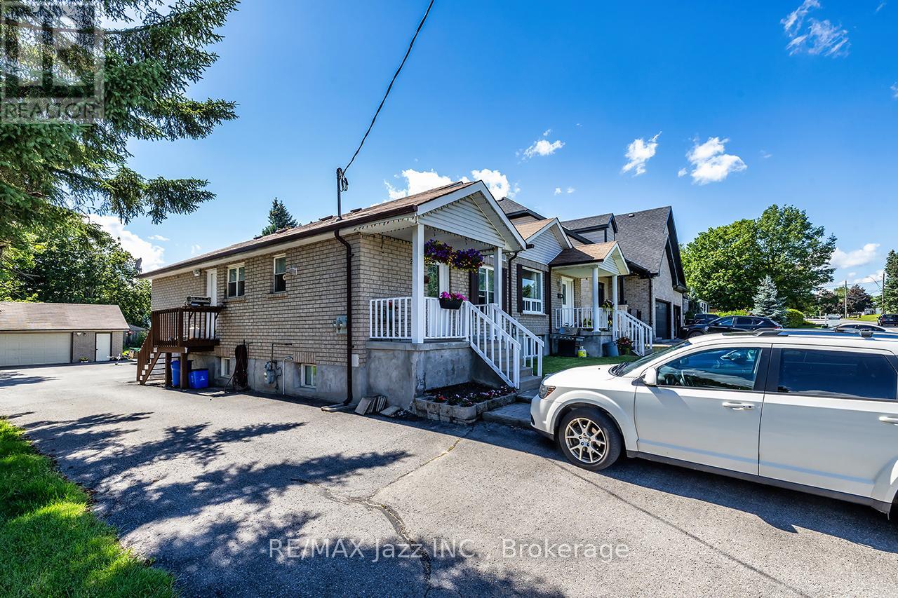 27 WAVERLEY ROAD - 35