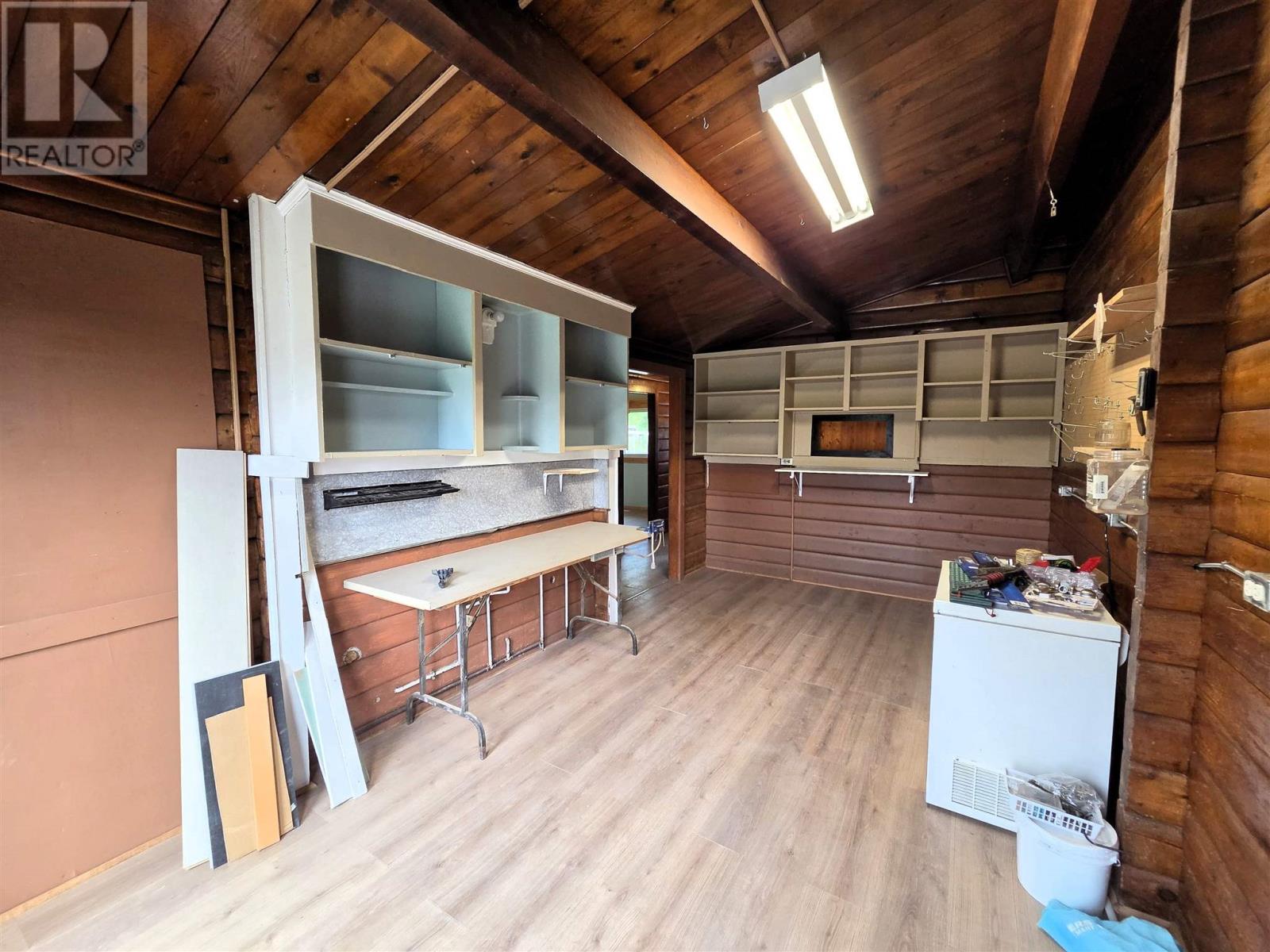 4576 Highway 17 - 23
