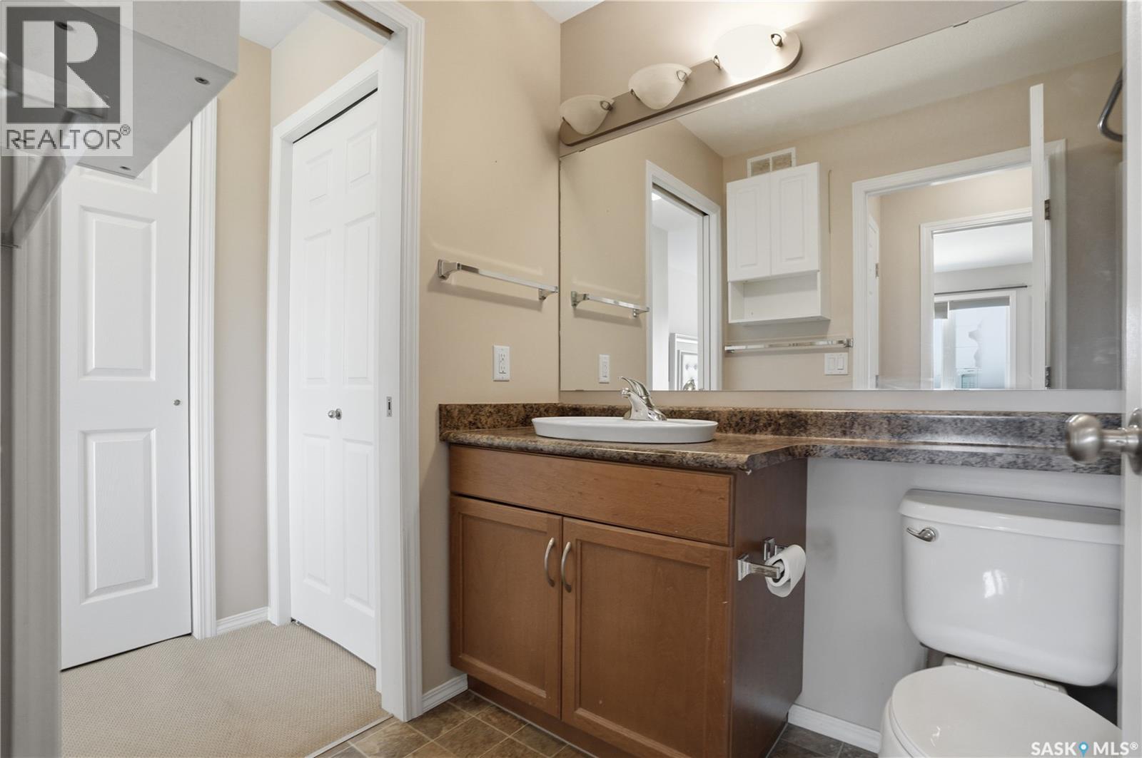 #105 615 Stensrud ROAD - 25