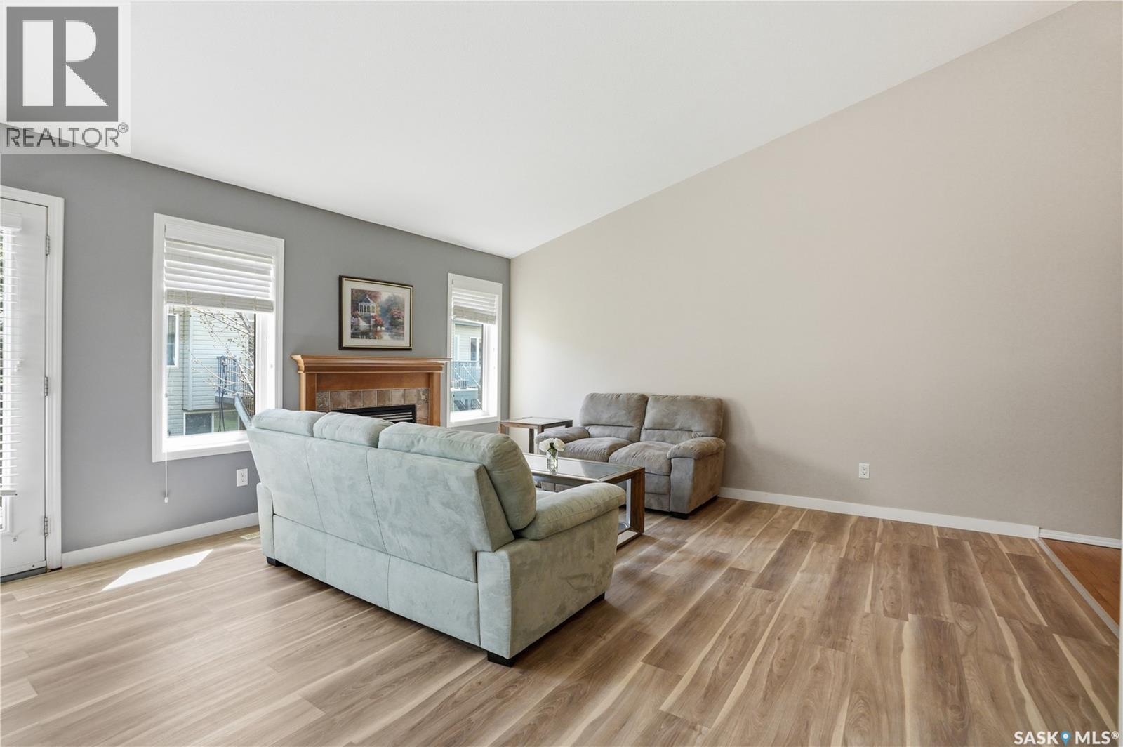 #105 615 Stensrud ROAD - 11