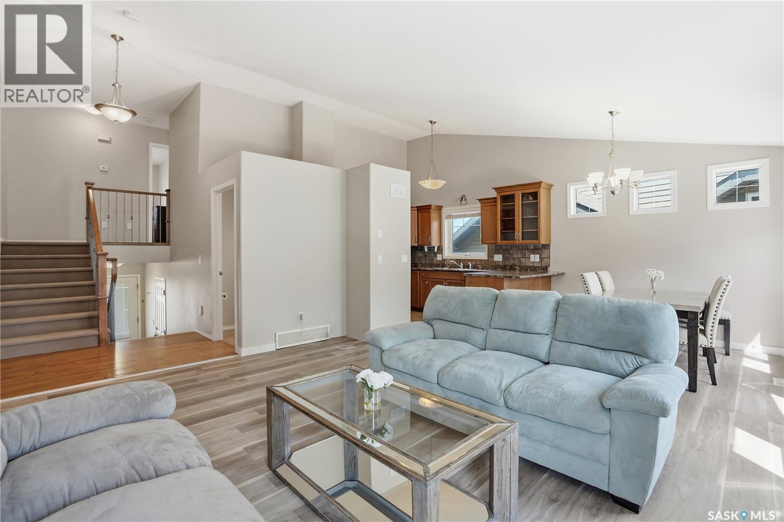 #105 615 Stensrud ROAD - 9