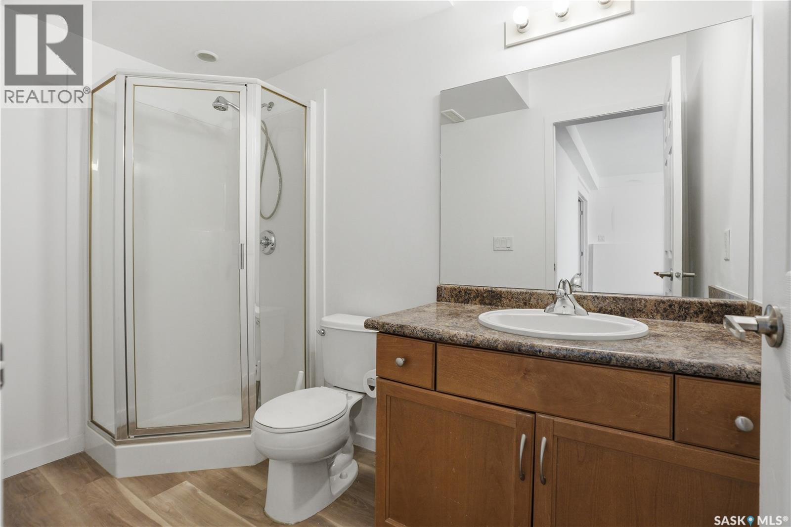#105 615 Stensrud ROAD - 40