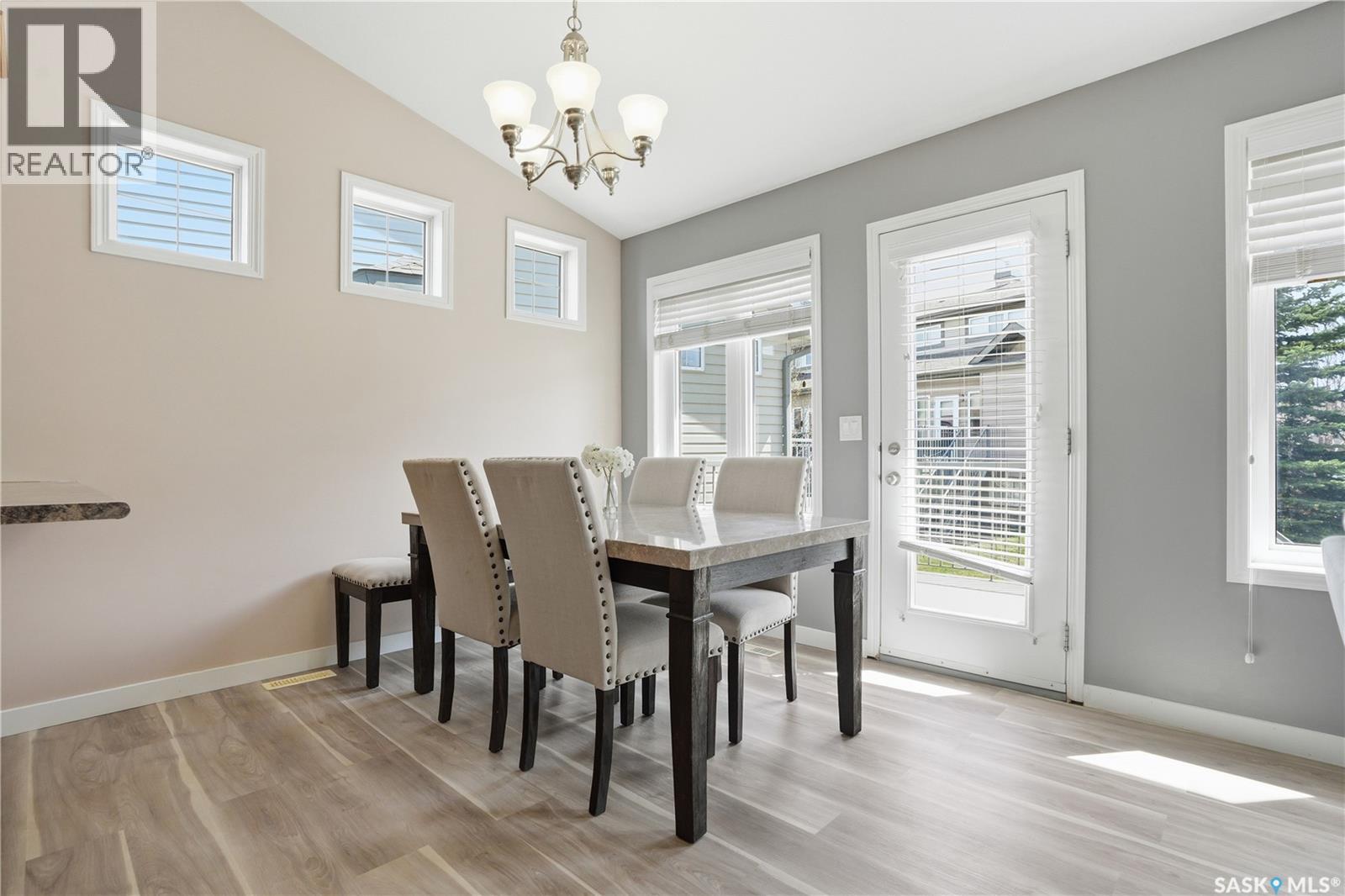 #105 615 Stensrud ROAD - 14