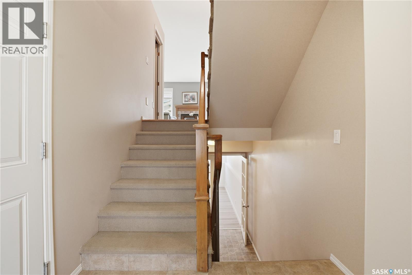 #105 615 Stensrud ROAD - 32