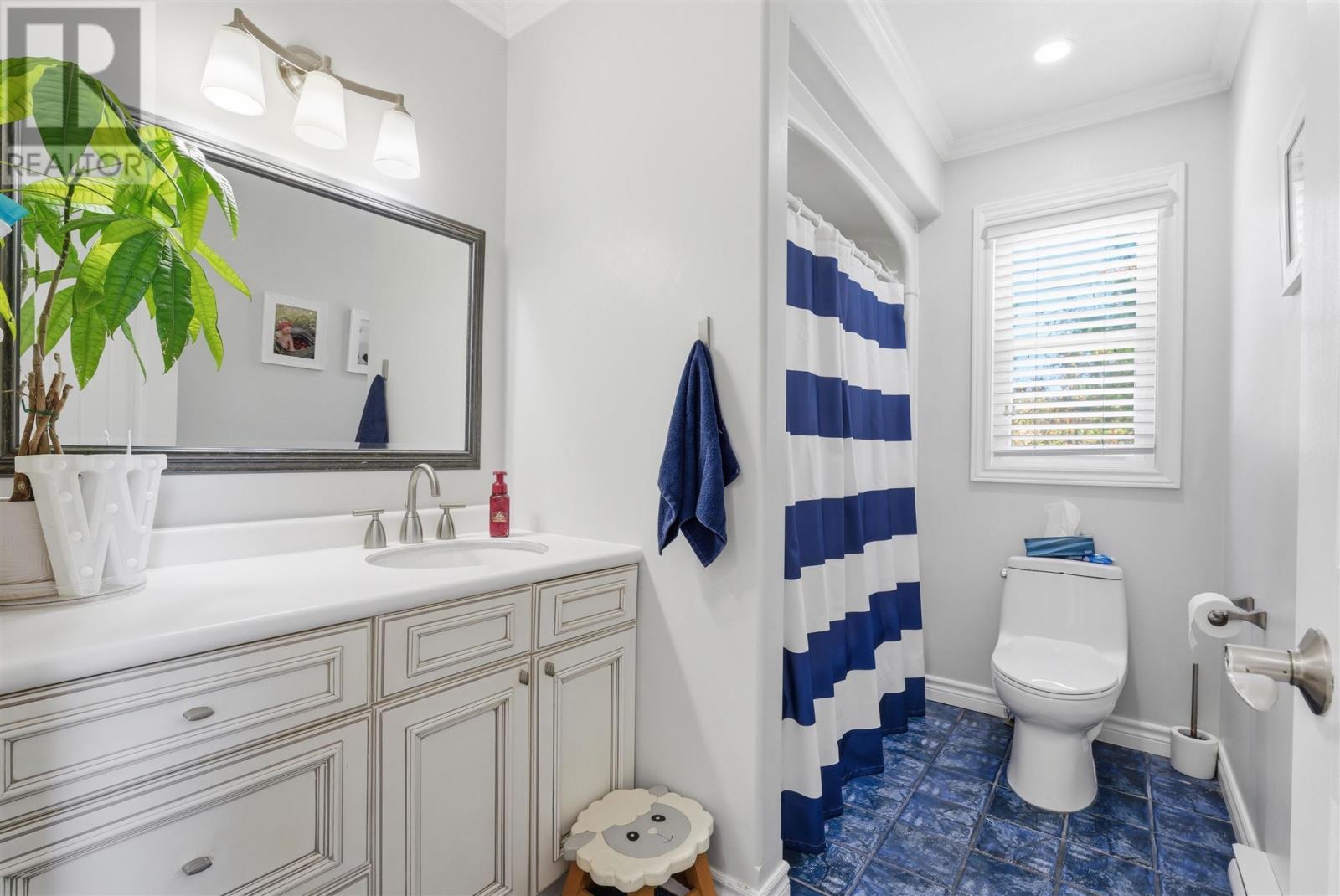 23 Kennedy RD - 20