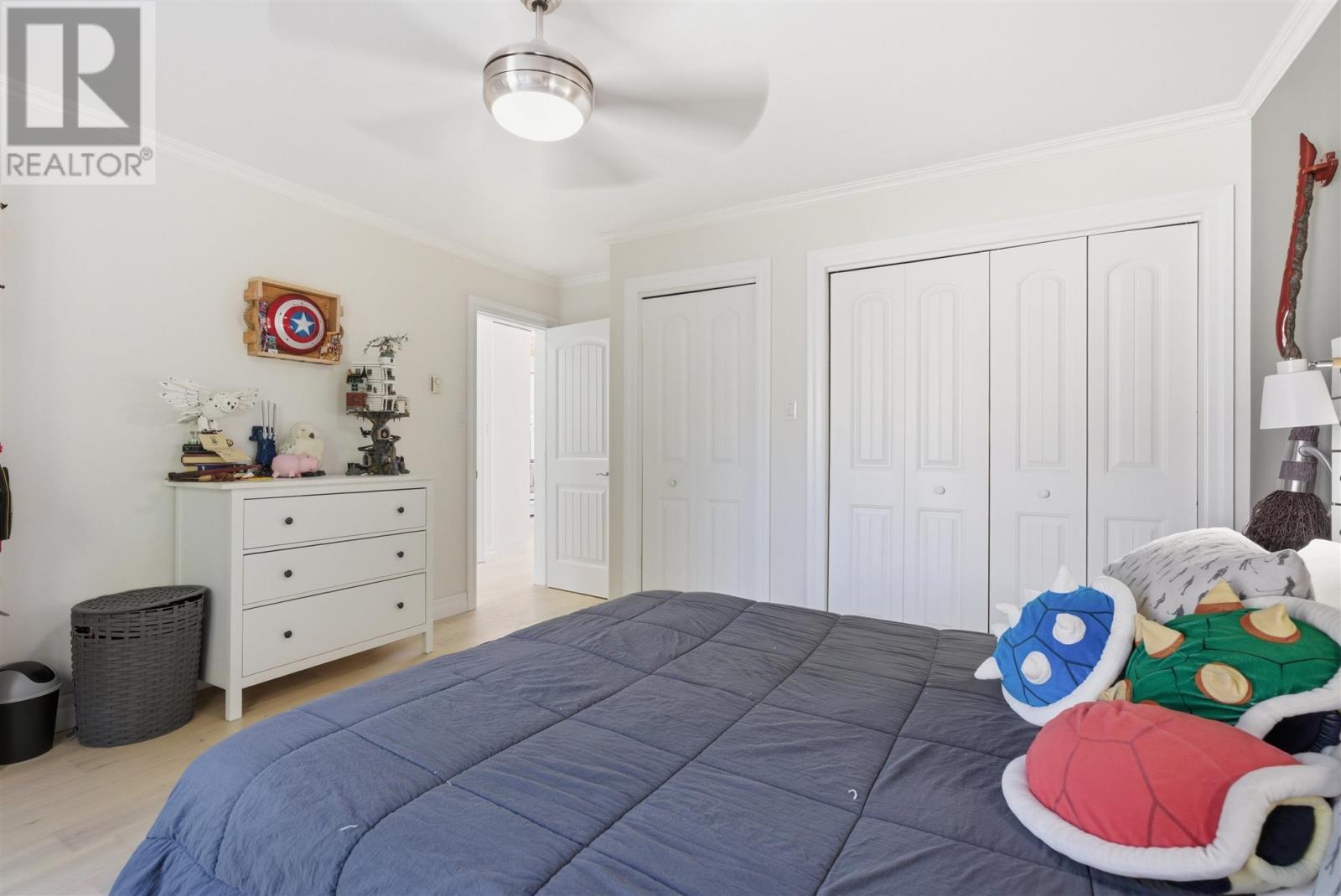 23 Kennedy RD - 22