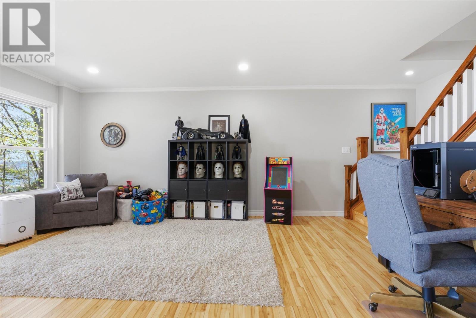 23 Kennedy RD - 26