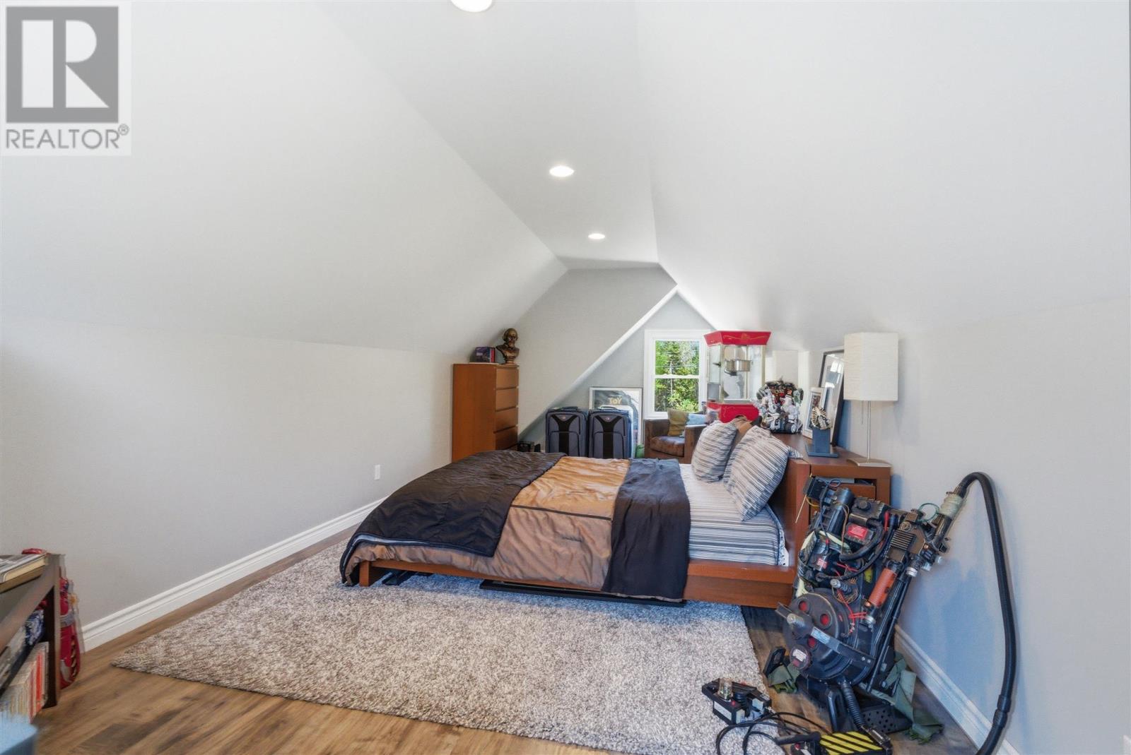 23 Kennedy RD - 39