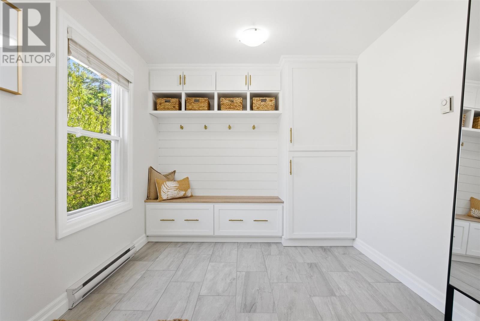 23 Kennedy RD - 5