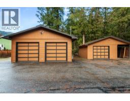 5pc Bathroom - 401 97a Highway, Sicamous, BC V0E2V1 Photo 7