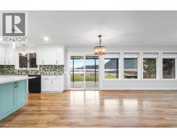 401 97a Highway, Sicamous, BC V0E2V1 Photo 18