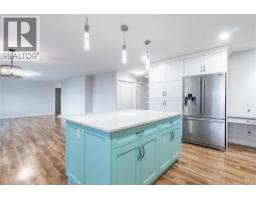 401 97a Highway, Sicamous, BC V0E2V1 Photo 14
