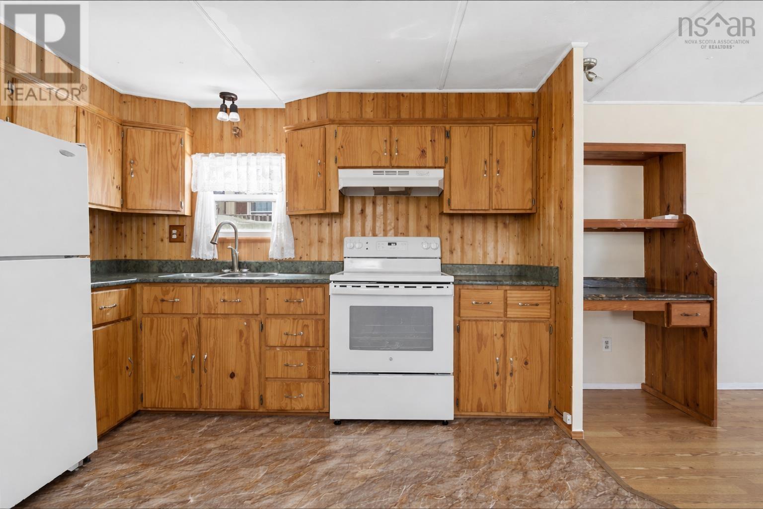 11 Maple Lane - 7