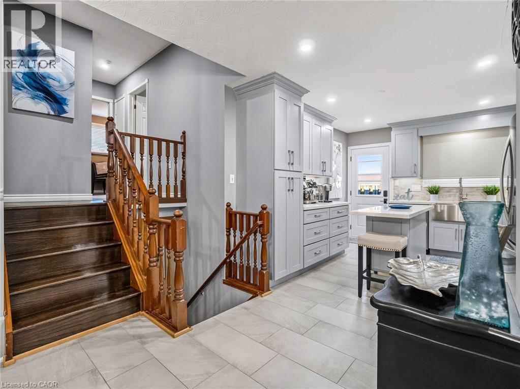 16 JUNIPER Drive - 18