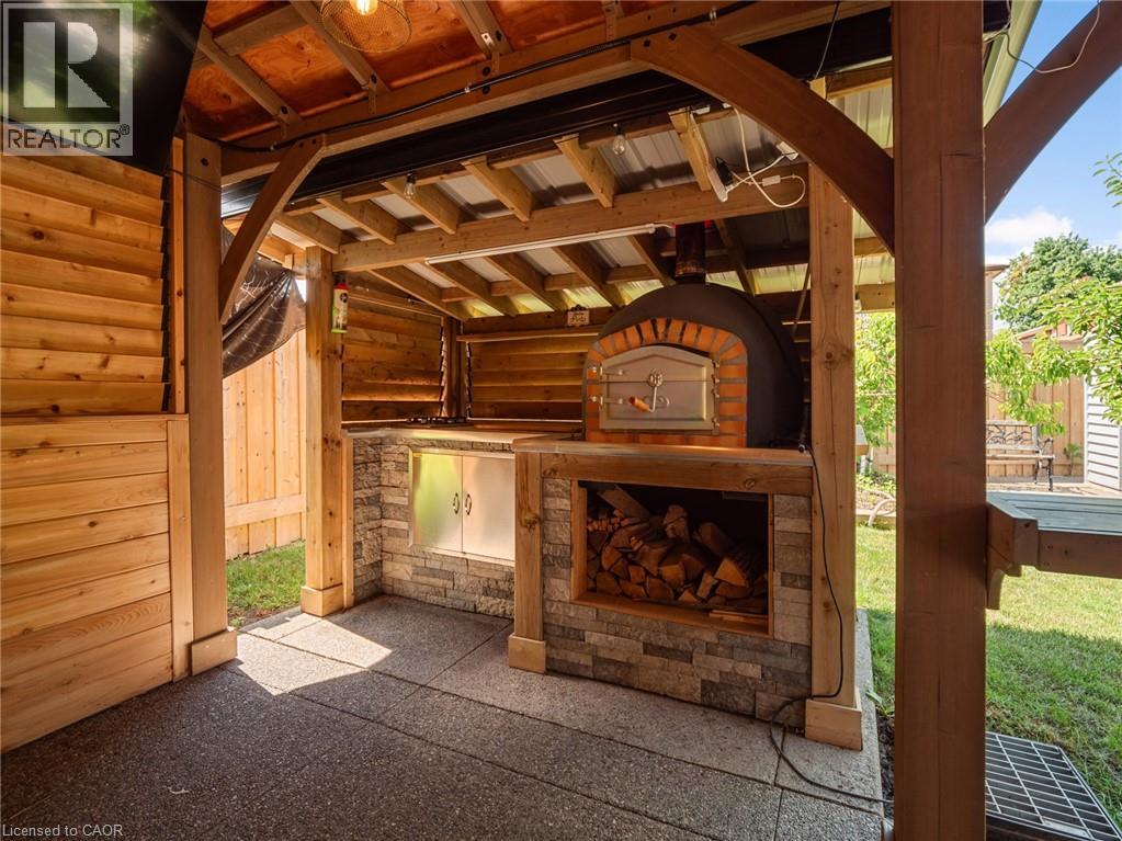 16 JUNIPER Drive - 32