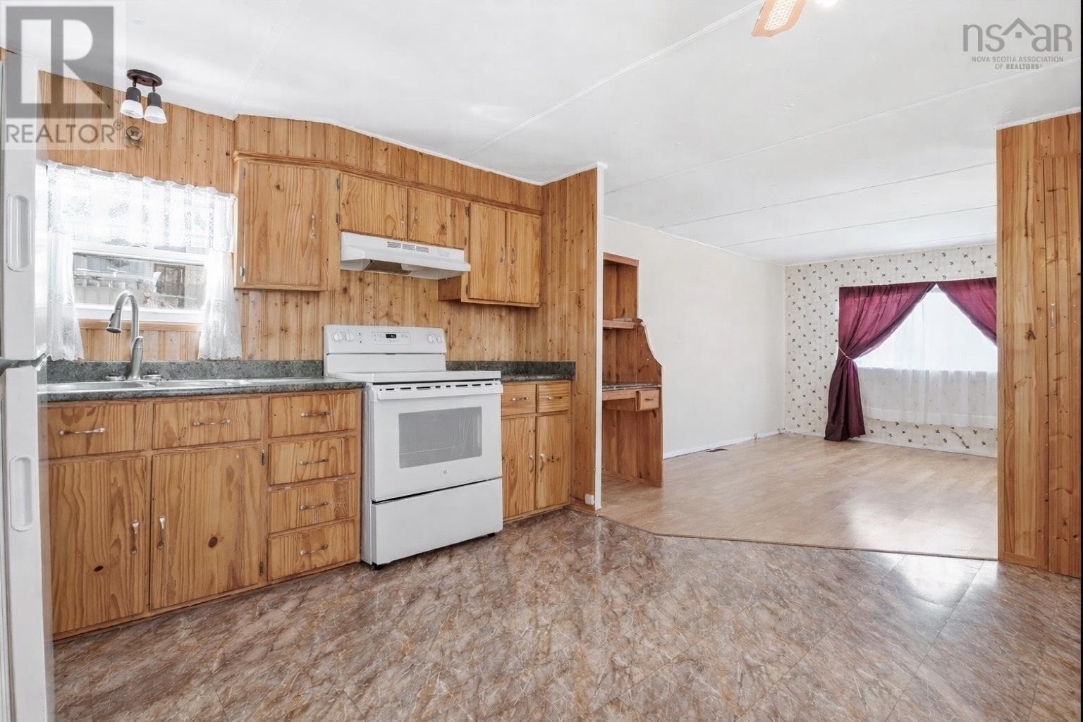 11 Maple Lane - 6