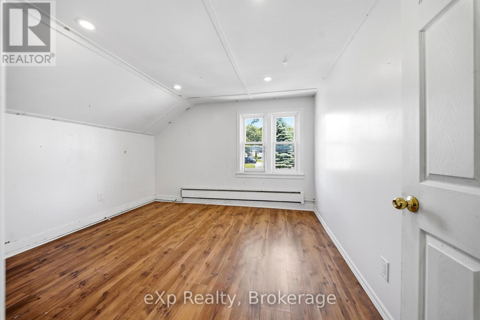 326 SIDNEY STREET - 15