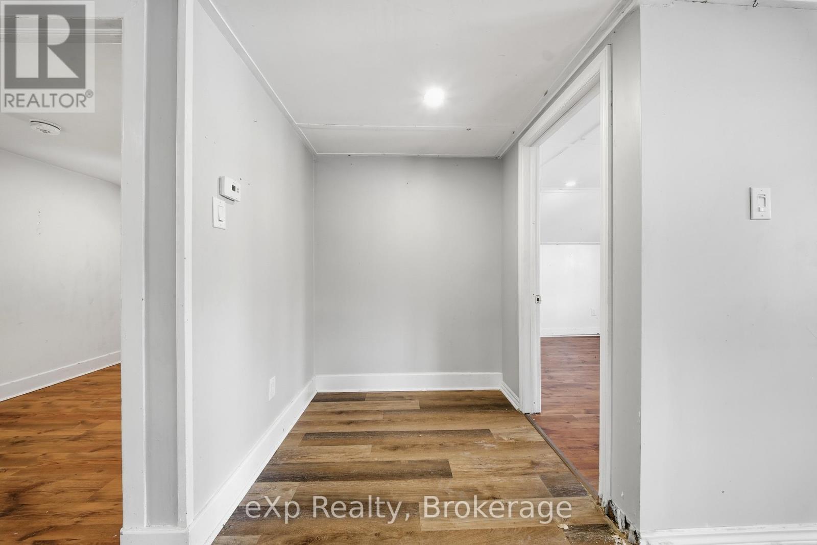 326 SIDNEY STREET - 19