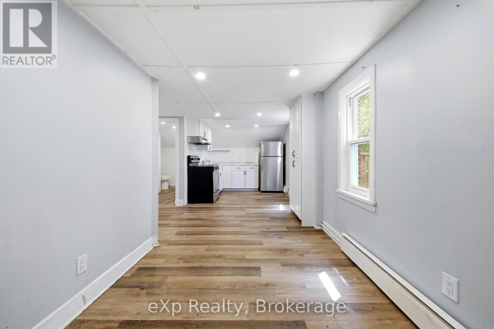 326 SIDNEY STREET - 25