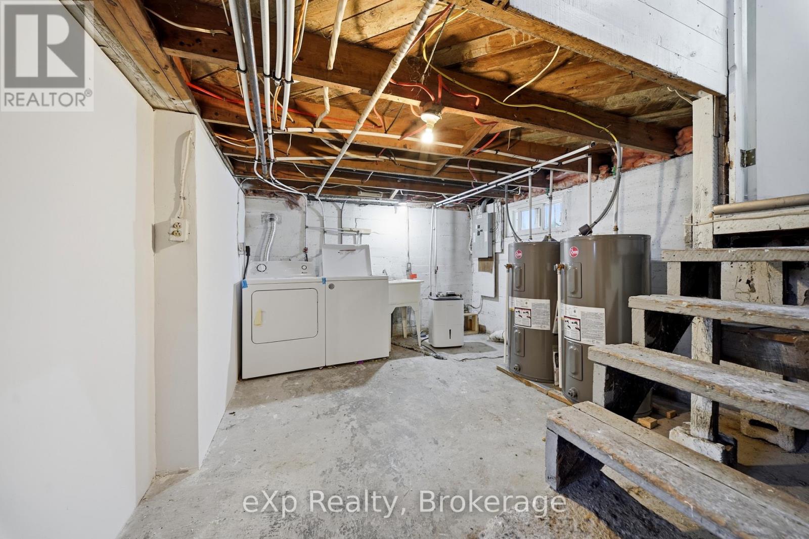 326 SIDNEY STREET - 27