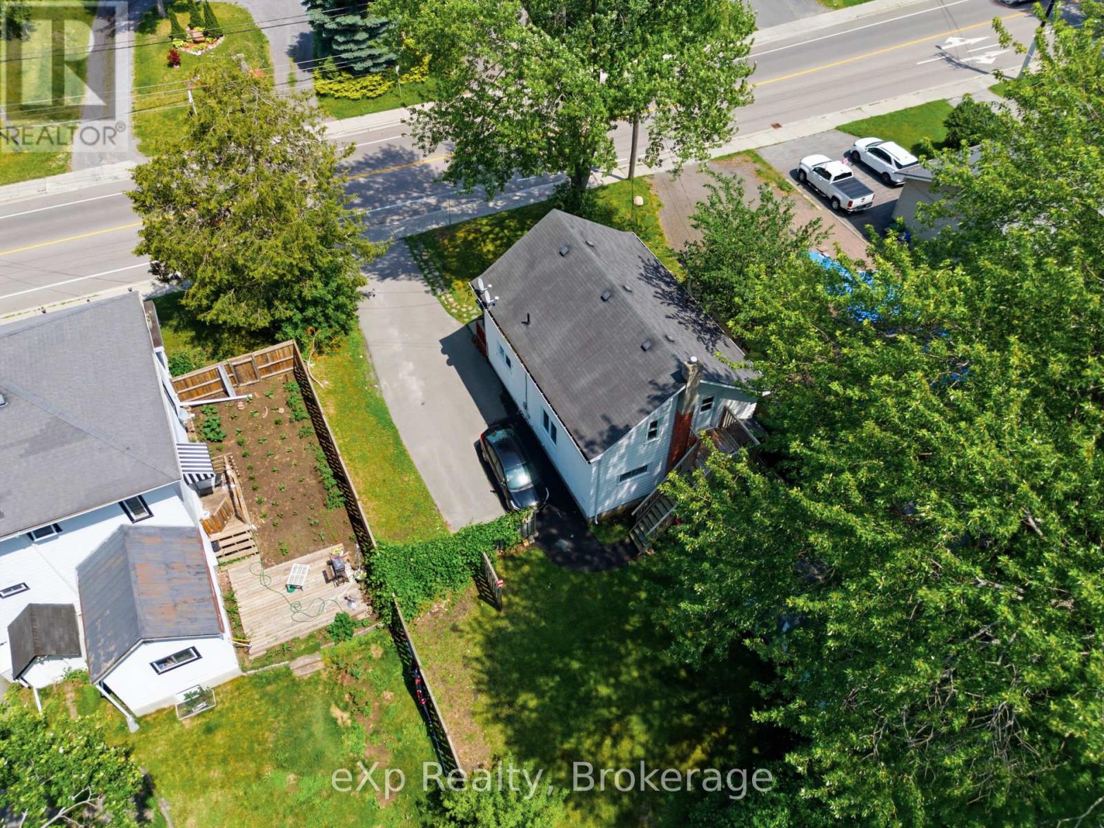 326 SIDNEY STREET - 37