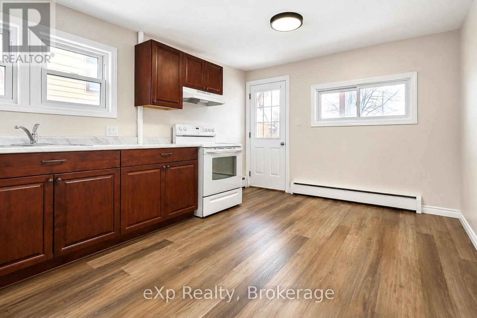 326 SIDNEY STREET - 6