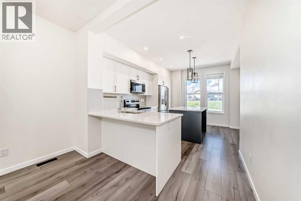 336 South Point Square SW - 16