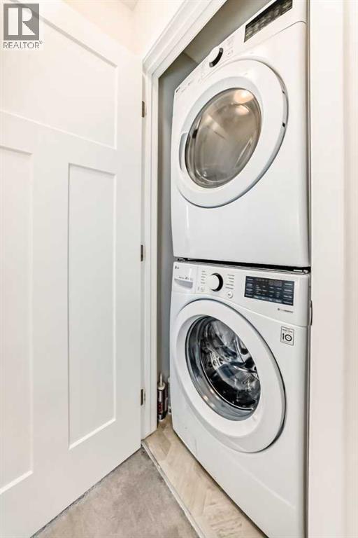 336 South Point Square SW - 36