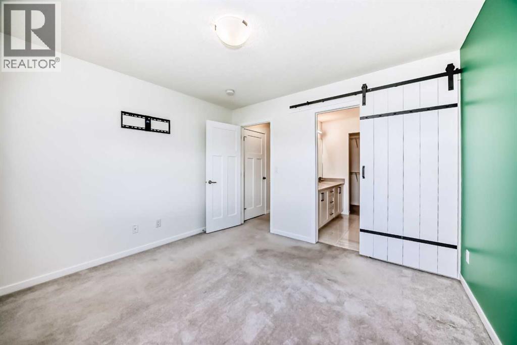 336 South Point Square SW - 39