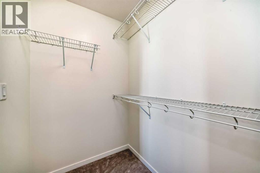 336 South Point Square SW - 44