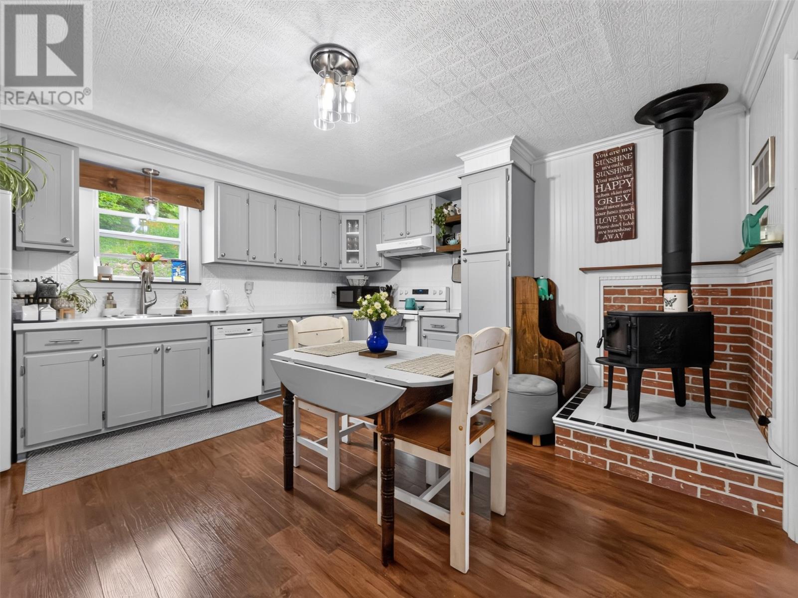 3 Eli Ivany Road - 24