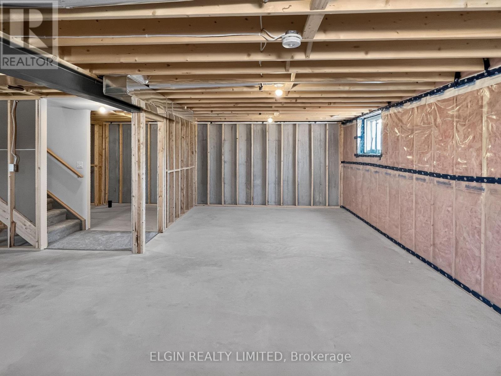 5 COLUMBUS COURT - 22