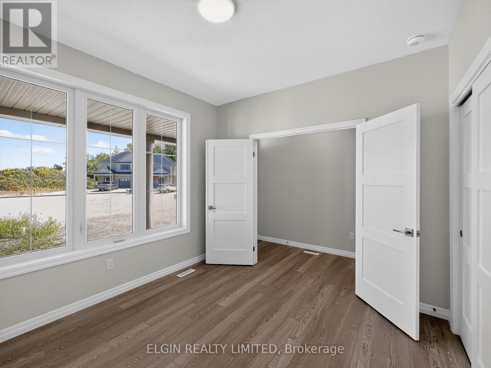 5 COLUMBUS COURT - 5