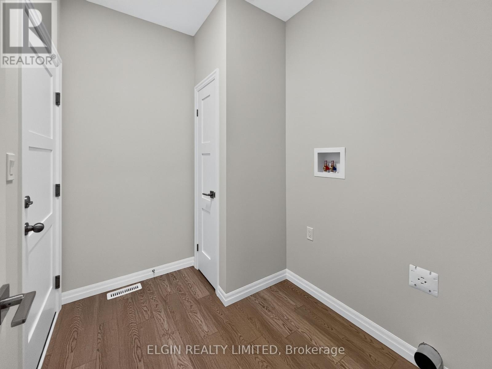 5 COLUMBUS COURT - 8