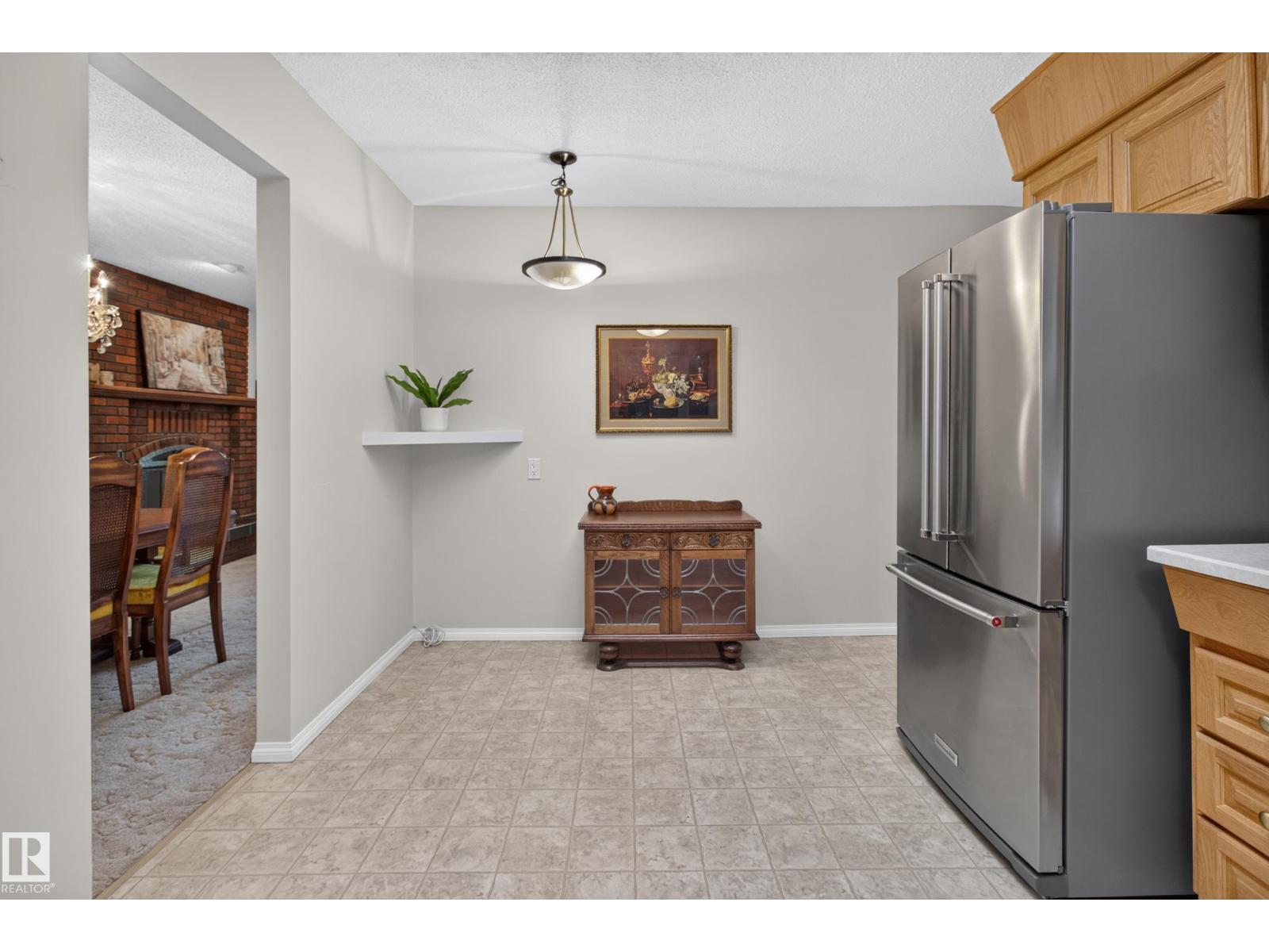 17603 85 AV NW NW — photo 17