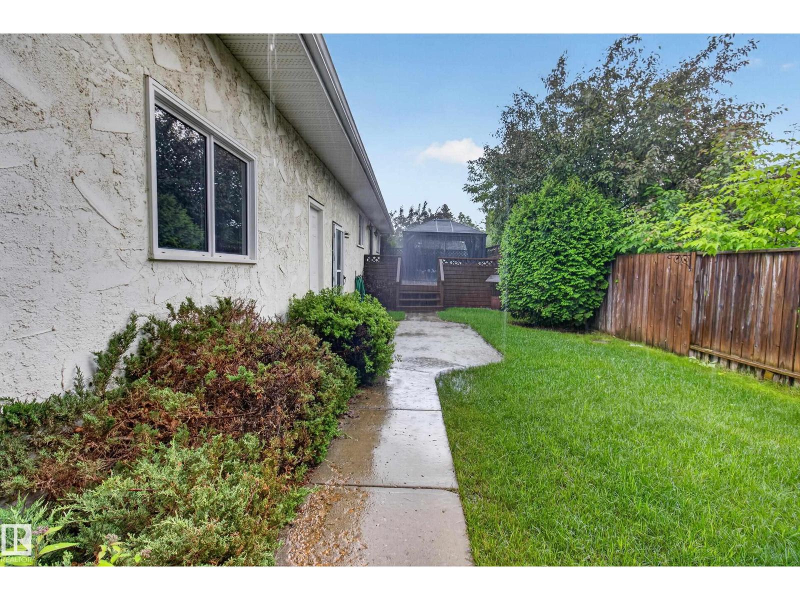 17603 85 AV NW NW — photo 48