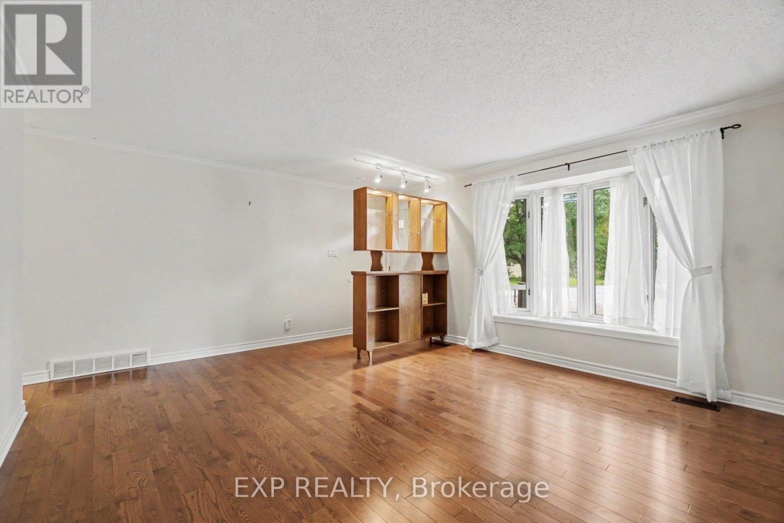 4 Bed, 2 Bath House for Sale in Ottawa – 1021 CADBORO ROAD, Ottawa – MLS# X13513846 - Image 8