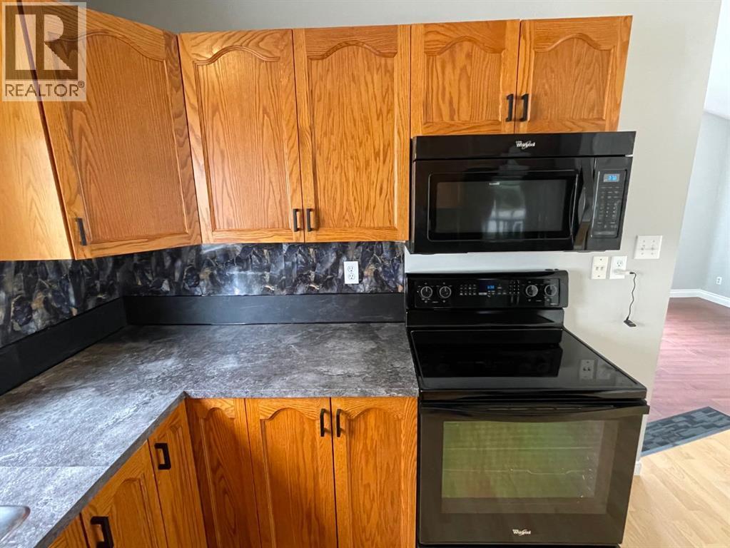 33 Graham Road - 6