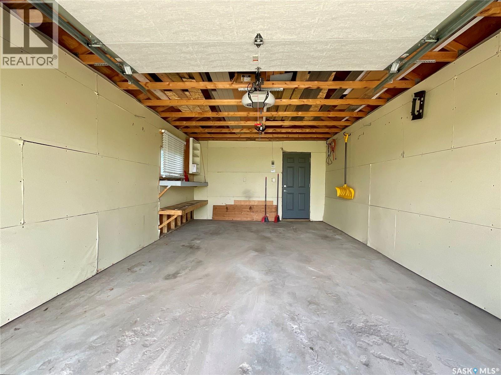 2604 Edward STREET — photo 33