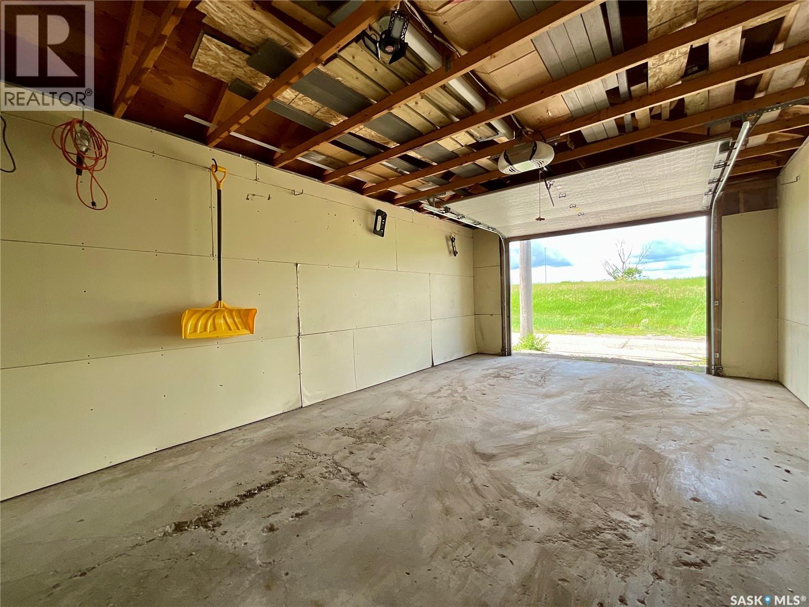 2604 Edward STREET — photo 34