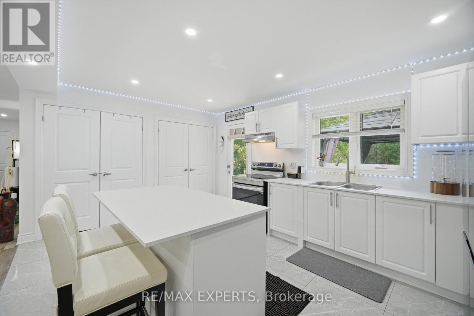 3211 COVE AVENUE - 16