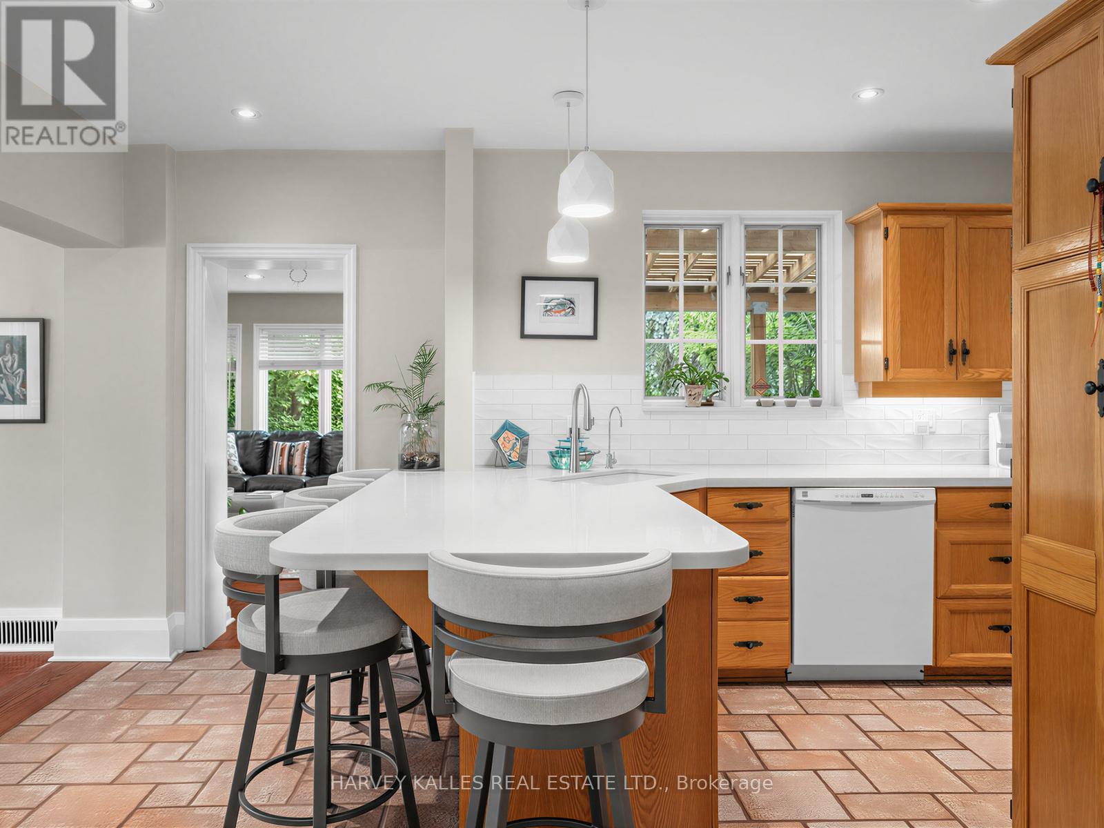 287 ST. LEONARD'S AVENUE - 15