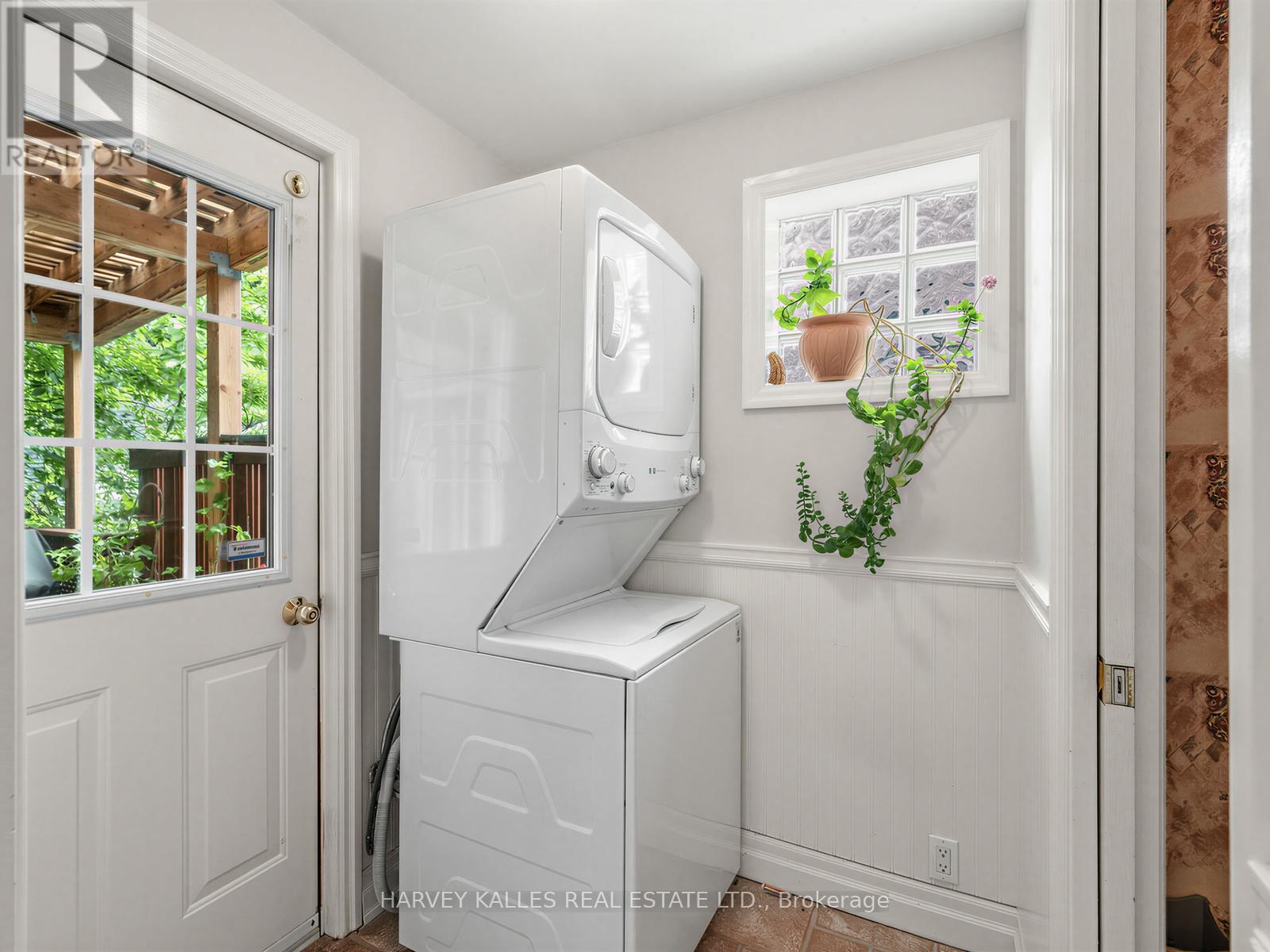 287 ST. LEONARD'S AVENUE - 18