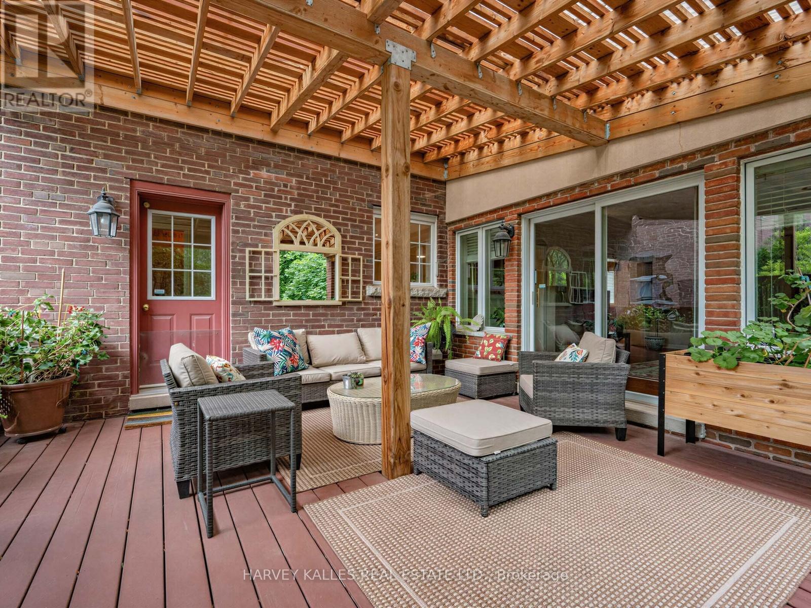 287 ST. LEONARD'S AVENUE - 40
