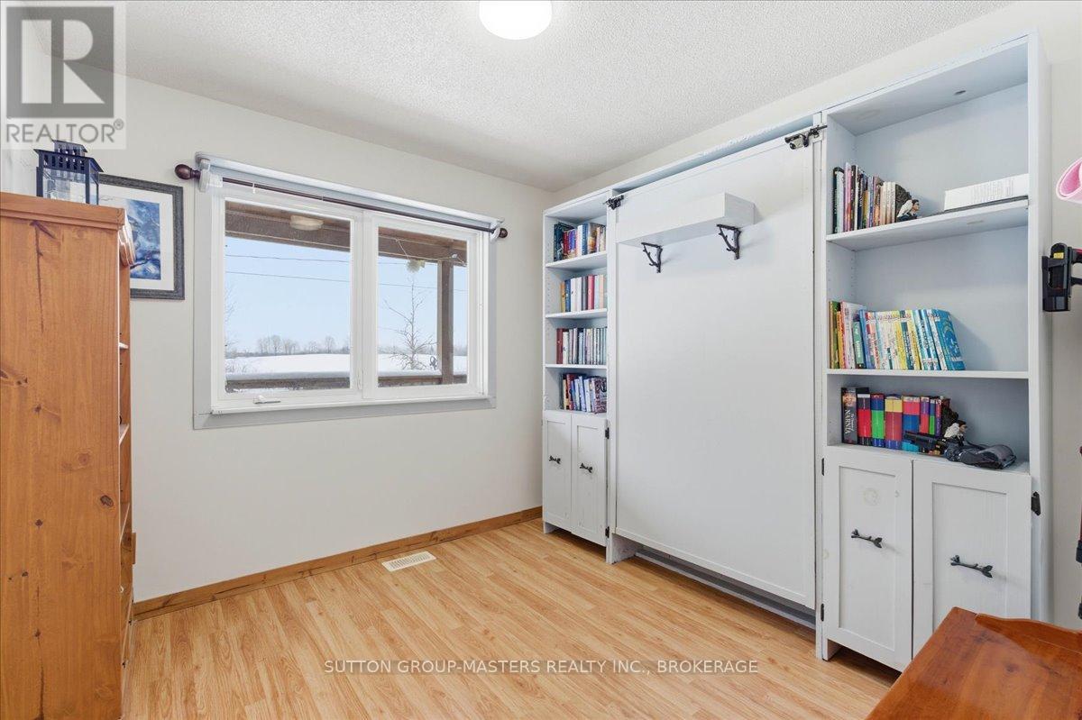 84 PLUMB ROAD - 16