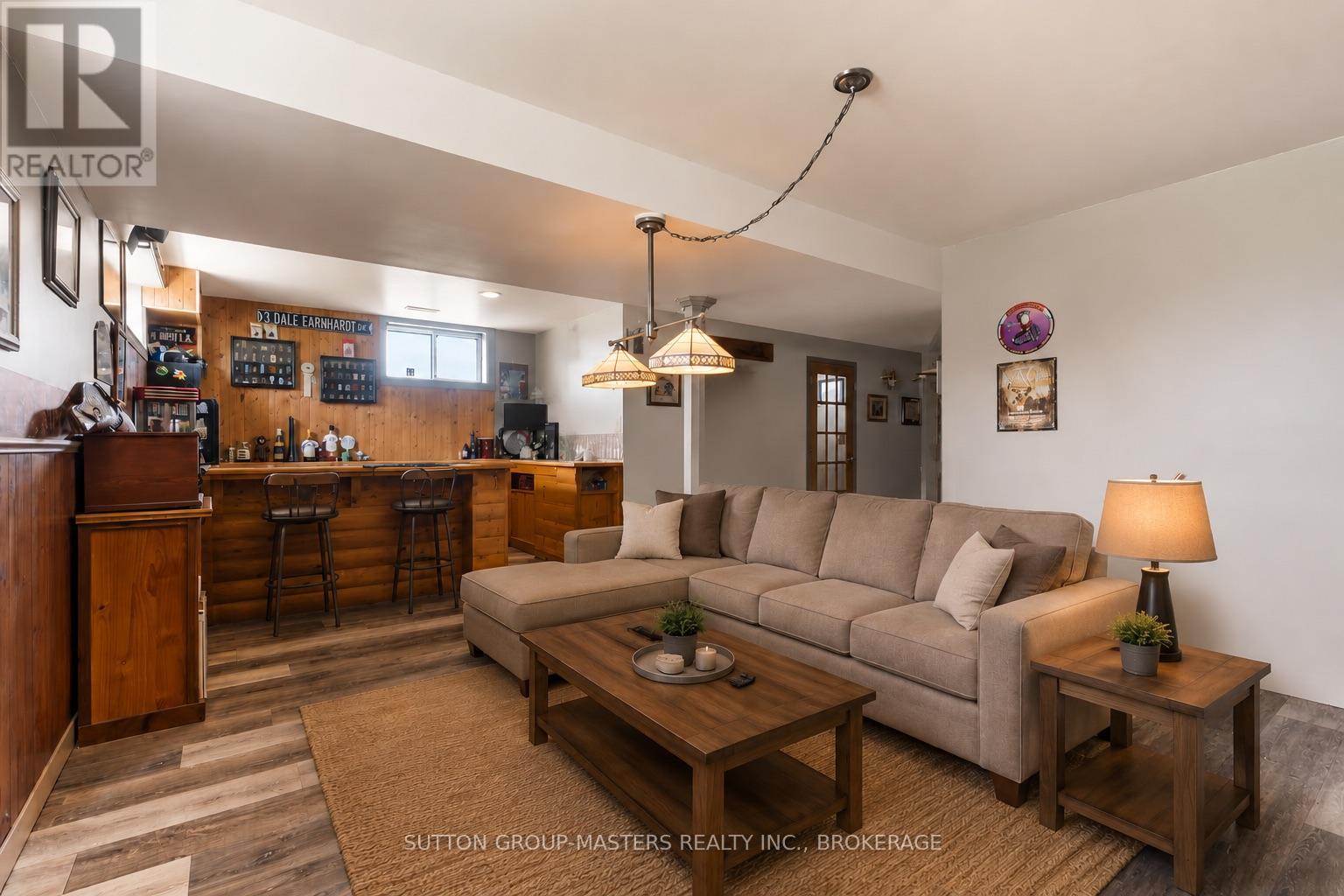 84 PLUMB ROAD - 19
